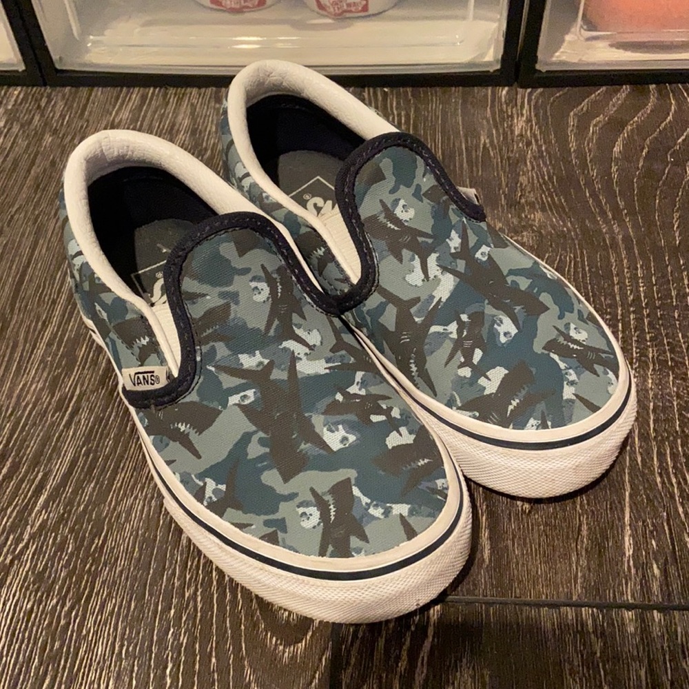 Vans - Shark Print
